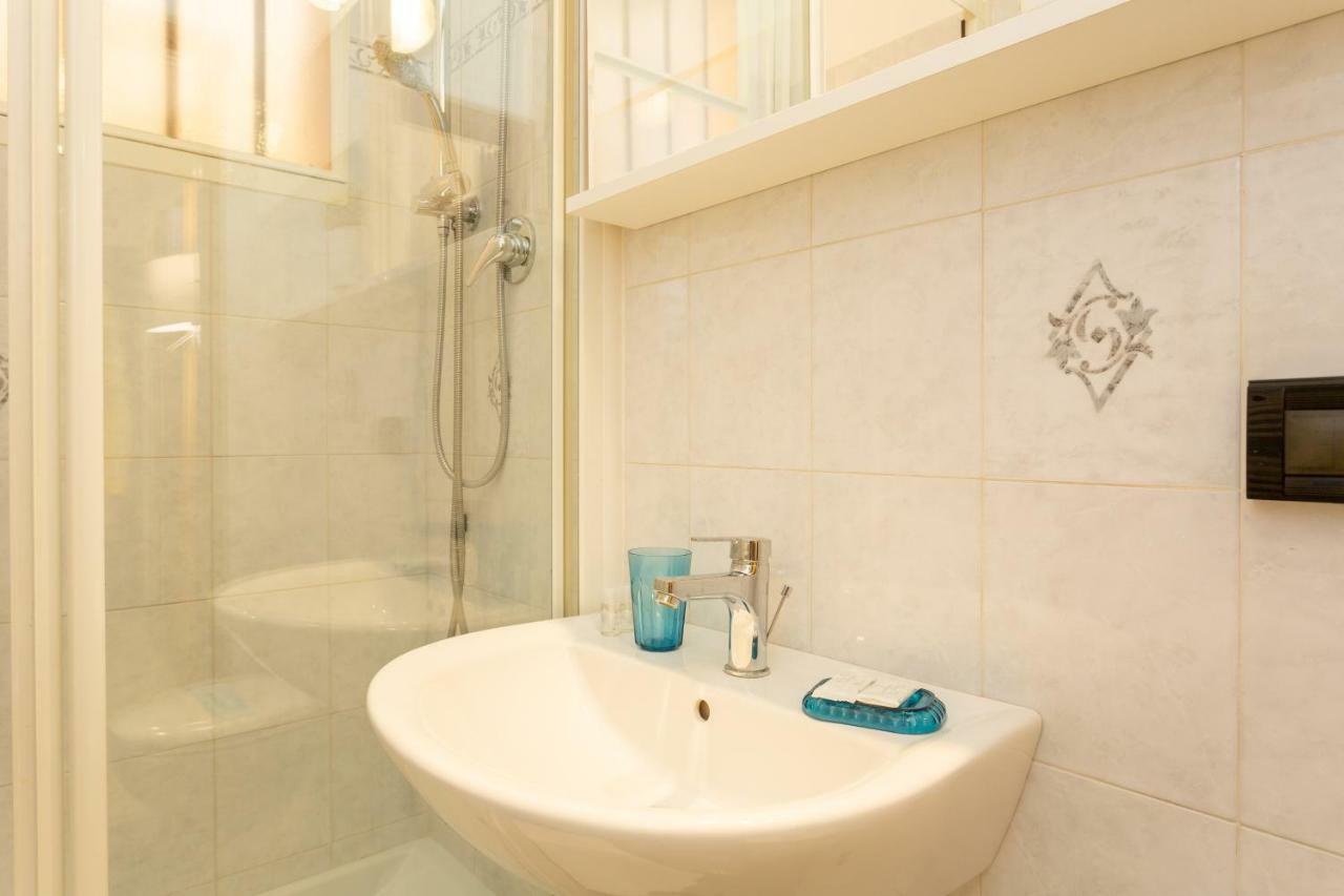 The Best Rent - Cozy Studio Apartment In Milan Downtown Exterior foto